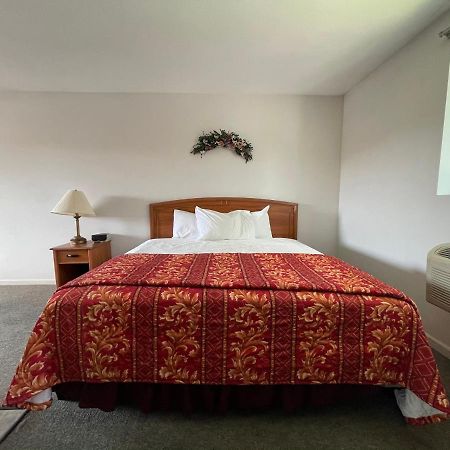 Vibe Inn - Whirlpools Suites - Lyons エクステリア 写真